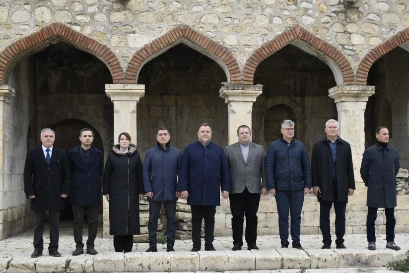 Estoniyalı parlamentarilər Ağdamda ermənilərin törətdiyi vəhşiliklərlə tanış olublar