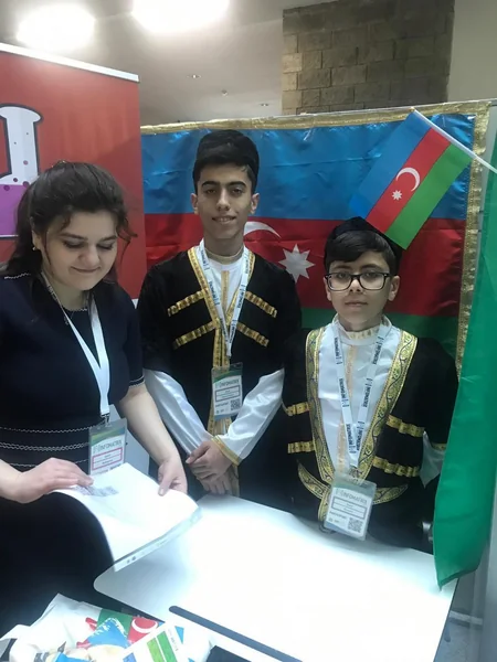 Azərbaycan məktəbliləri beynəlxalq müsabiqədə qalib gəliblər - FOTO