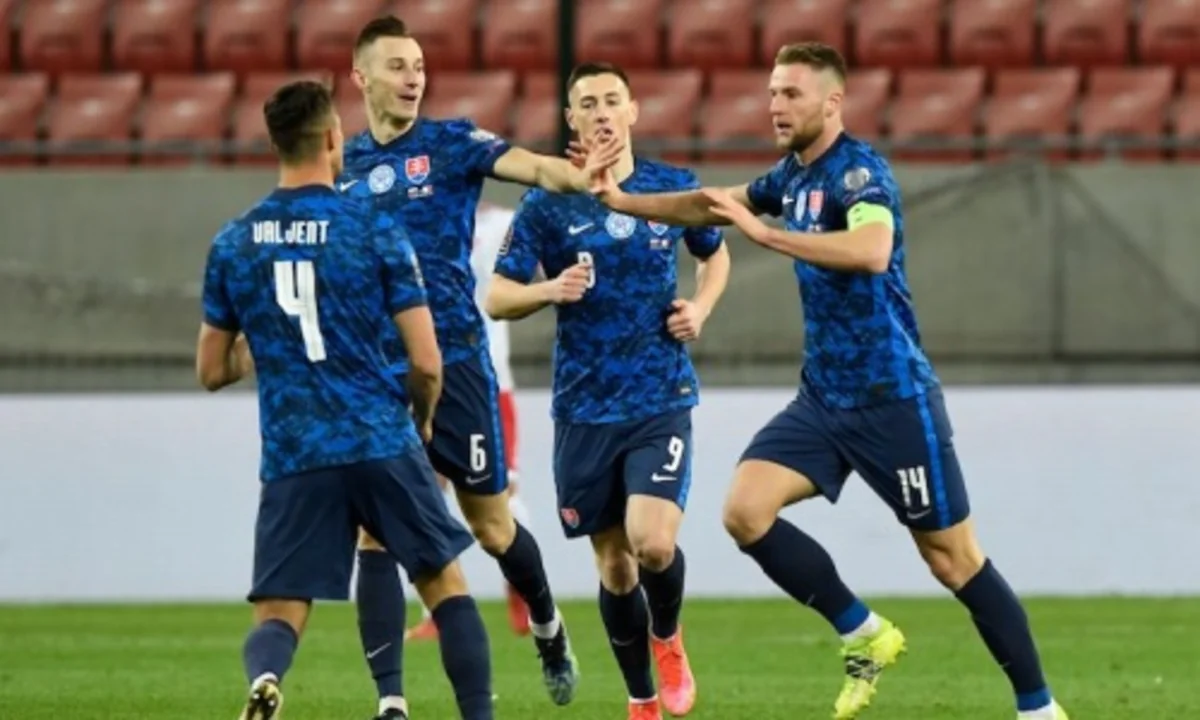 Slovakiya millisinin Bakıya gələcək heyəti açıqlanıb
