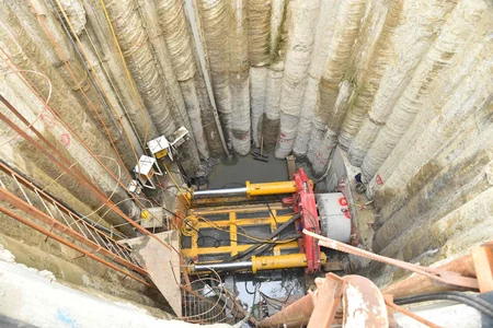 Azərsu Pirşağıda tunel inşa edir