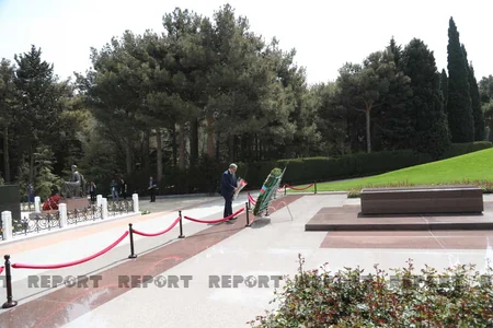 Egyptian ambassador visits Alley of Honor