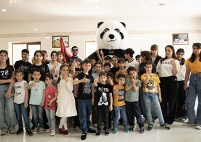“Embawood” balaca ürəkləri sevindirmək üçün uşaq evinə baş çəkdi
