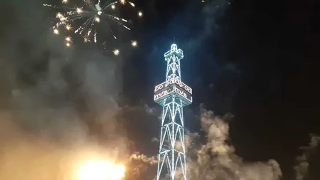 Bakıda 2020-ci il atəşfəşanlıqla qarşılanıb - FOTO