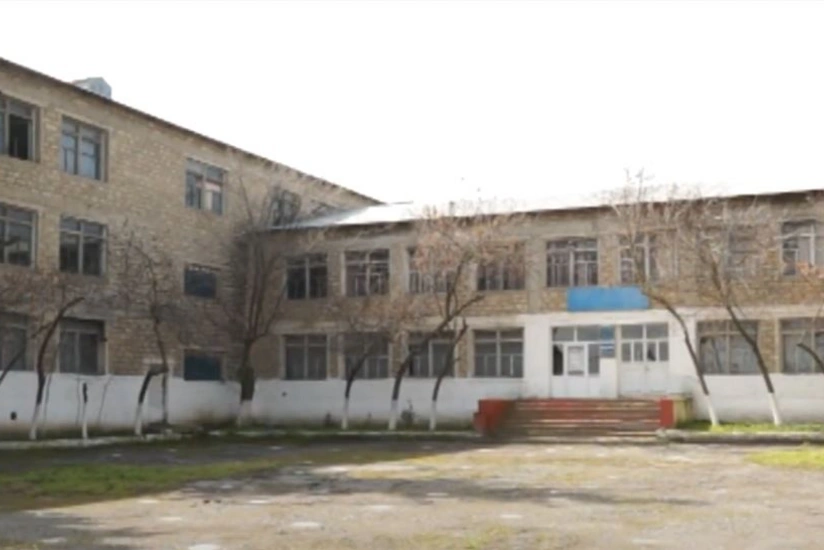 Kürdəmirin ən böyük və qocaman məktəbi qəzalı vəziyyətdədir