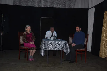Nar şirəsi pyesinin premyerası olub