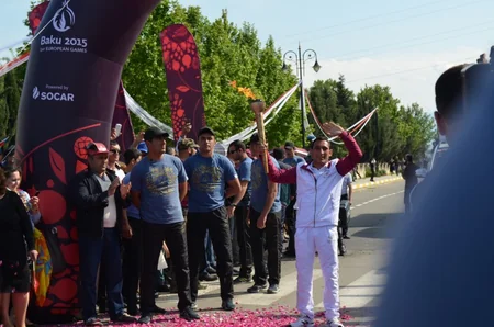 Samux birinci Avropa Oyunlarının məşəl estafetini qəbul edib - FOTO