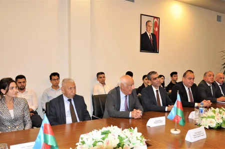 Biləsuvarda “Milli dövlətçiliyimizin xilaskarı” adlı elmi-praktik konfrans keçirilib