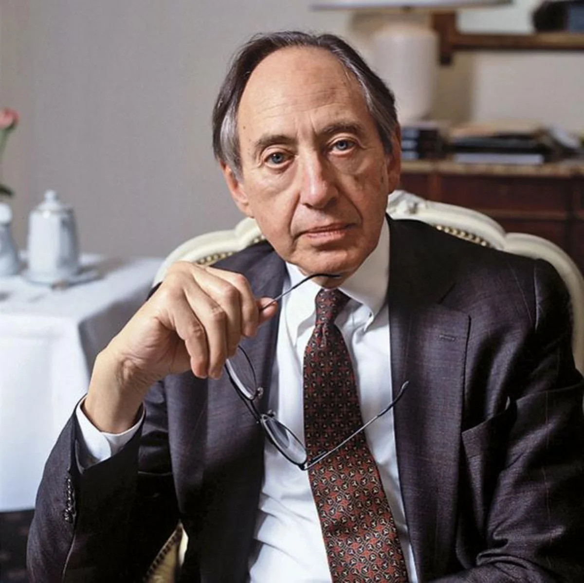 Famous US writer dies aged 87