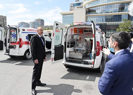 Prezidentin tapşırığı ilə Azərbaycana yeni təcili tibbi yardım avtomobilləri gətirilib 