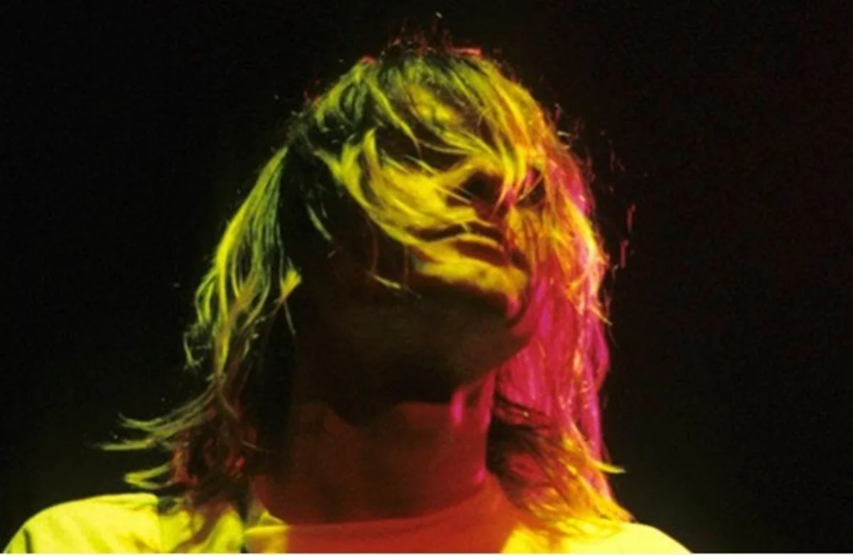 Гитара лидера Nirvana продана за рекордную сумму - ФОТО