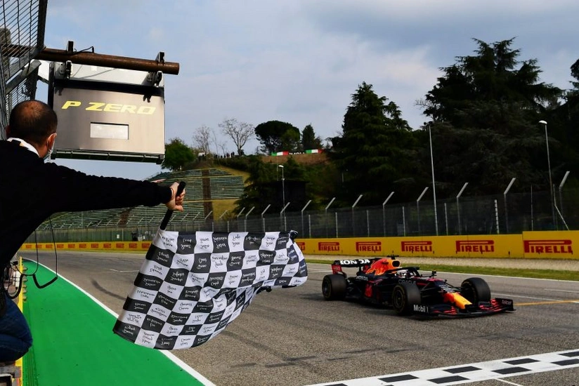 Formula 1də qəza: Hemilton bu dəfə ikinci oldu