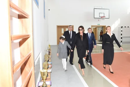 Heydər Əliyev Fondunun prezidenti Şüvəlanda xüsusi internat məktəbin açılışına qatılıb