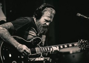 “Mastodon” qrupunun gitaraçısı ABŞ-də yol qəzasında ölüb