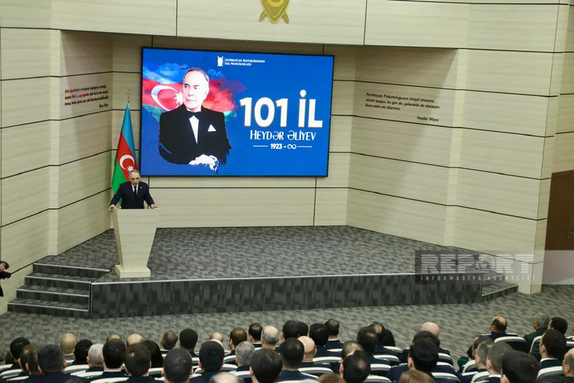 Baş Prokurorluqda Ümummilli Liderin anadan olmasının ildönümü ilə əlaqədar tədbir keçirilib