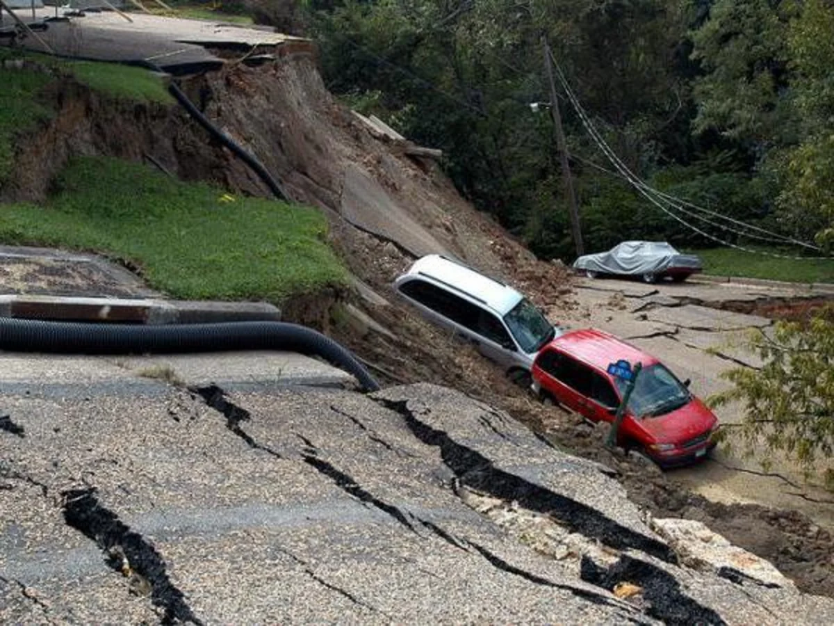 Norveçdə torpaq sürüşməsi, 12 nəfər itkin düşüb