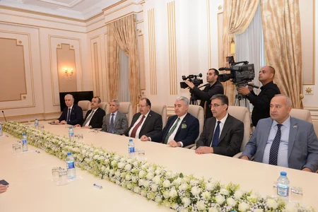 Məzahir Pənahov: Seçkilərin azad və şəffaf keçirilməsi üçün Azərbaycanda demokratik mühit mövcuddur