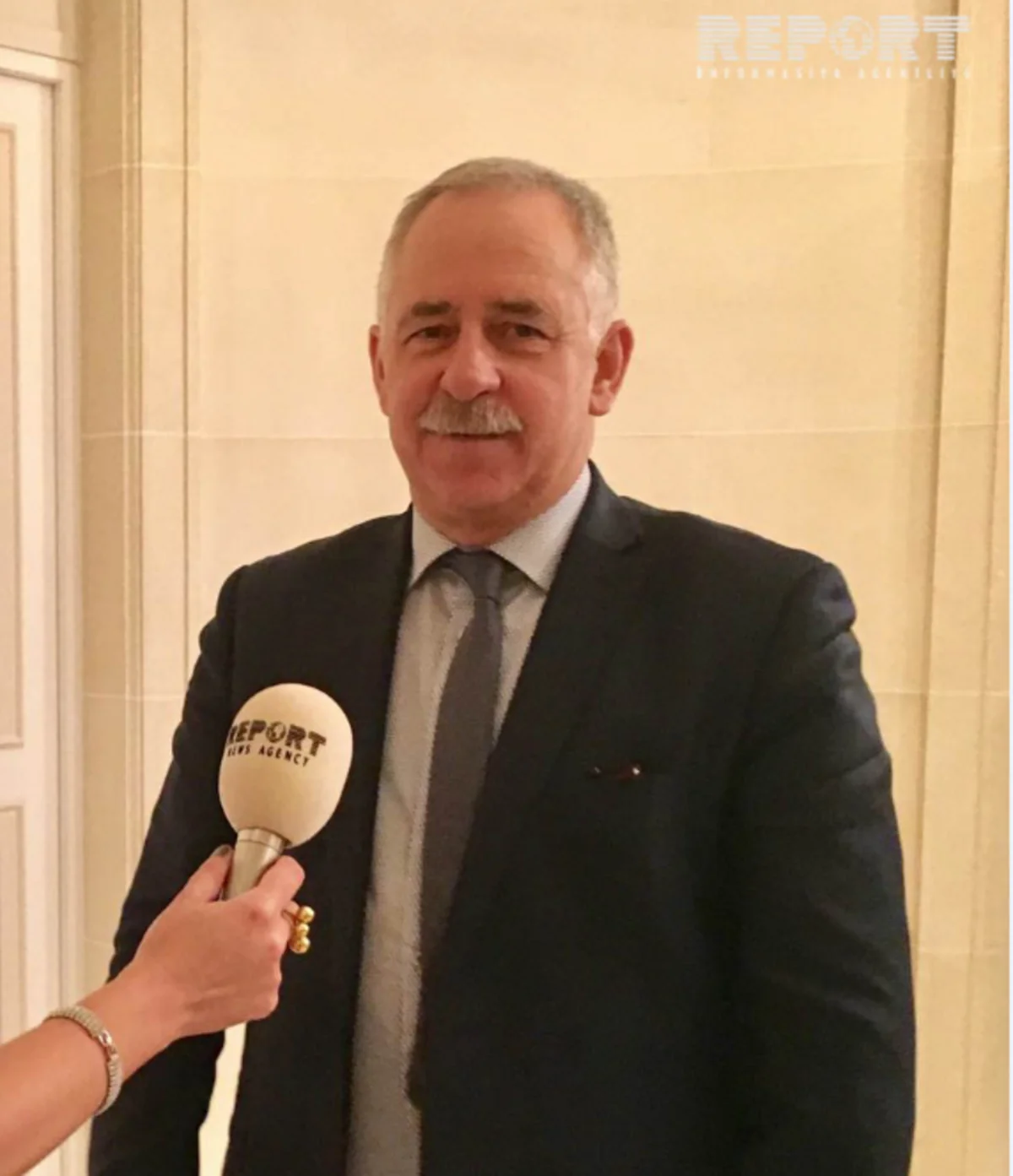 Fransalı deputat: Təzyiqlər məni Azərbaycana daha da yaxınlaşdırdı