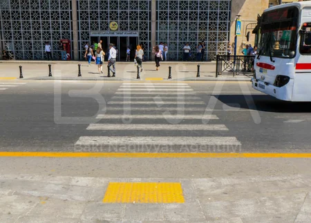 Bakıda 1000-dən artıq piyada keçidində panduslar quraşdırılıb