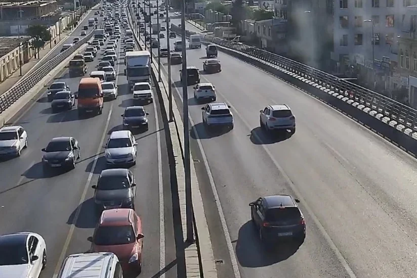 Bakıda tıxac olan yolların adları açıqlanıb