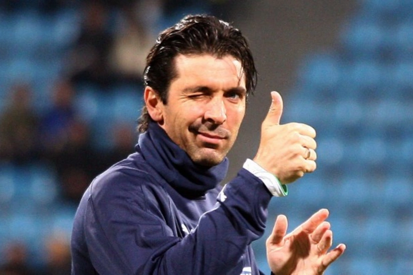 Buffon karyerasını İtaliyada davam etdirə bilər