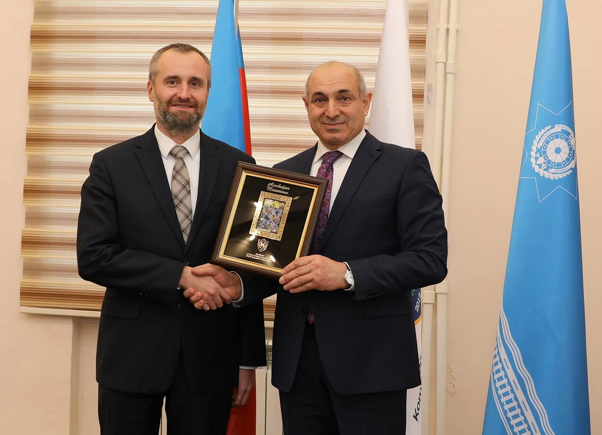 Səfir: Azərbaycan və Polşanın beynəlxalq səviyyədə bir-birini dəstəkləməsi önəmli və vacibdir