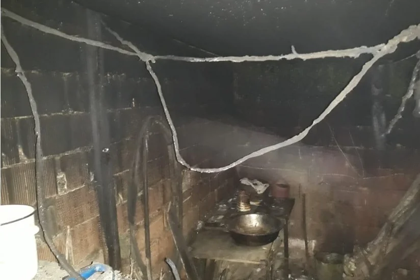 В Товузе произошел пожар в пристройке