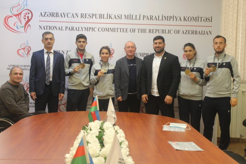 İlqar Rəhimov para-taekvondoçuları qəbul etdi