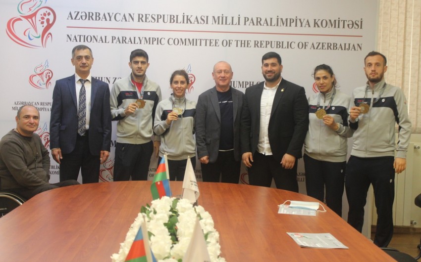 İlqar Rəhimov para-taekvondoçuları qəbul etdi