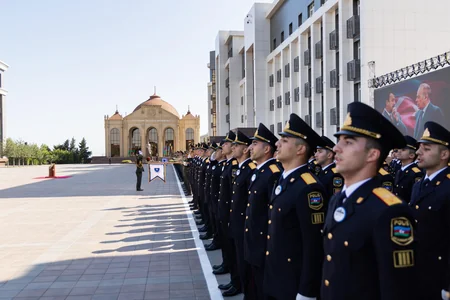 “Polis Günü”nə və tədris ilinin buraxılışına həsr olunmuş mərasim keçirilib