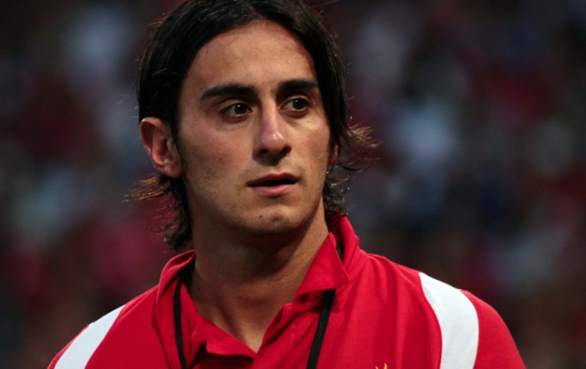İtaliya klubu Liverpulun sabiq futbolçusunu heyətinə qatıb