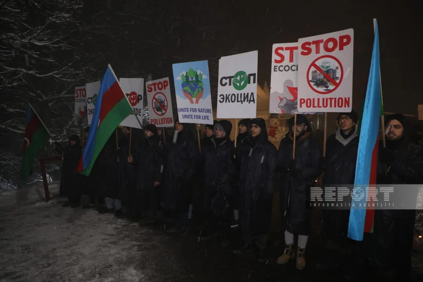 На дороге Ханкенди-Лачын продолжается акция протеста экоактивистов