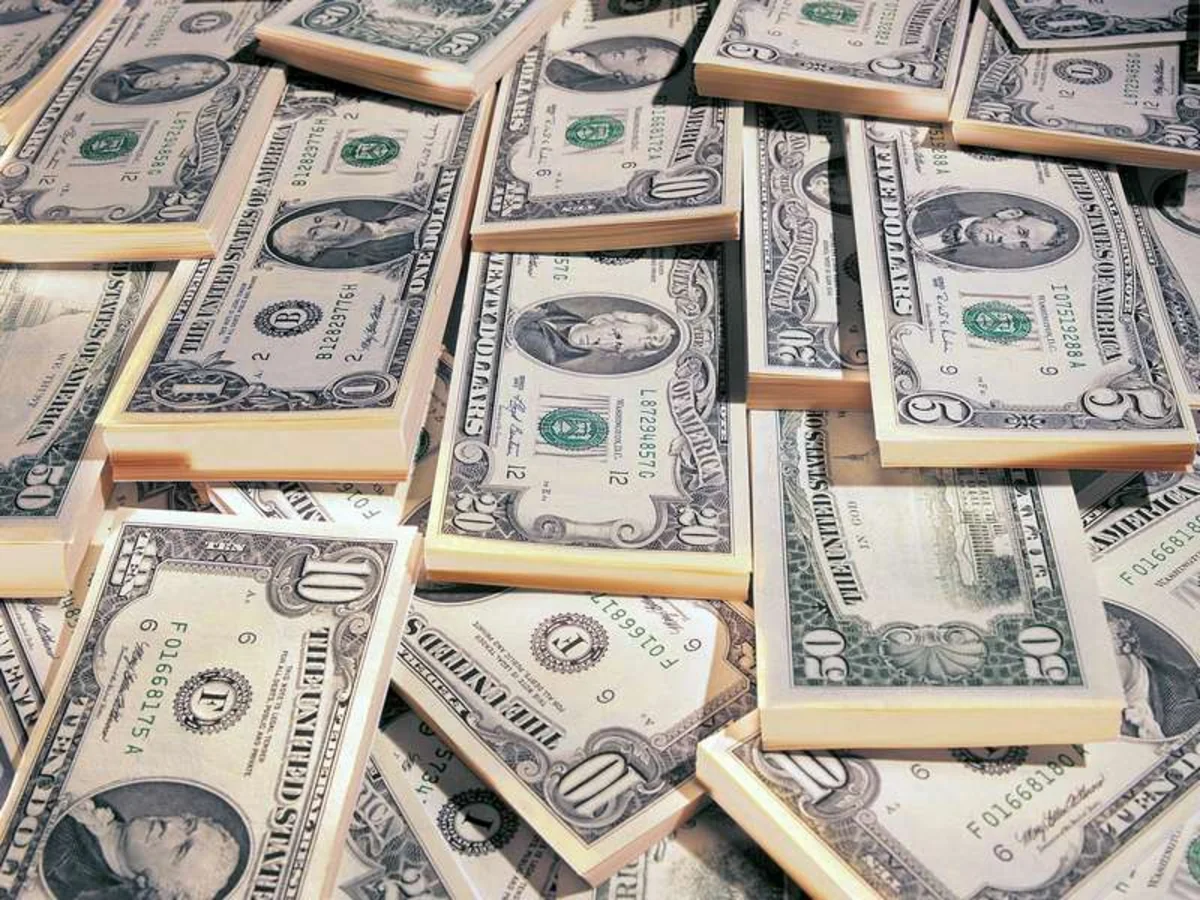 ​Dollar zəifləməyə başlayıb