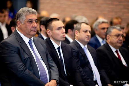 Federasiya prezidentinə əməkdar məşqçi adı verildi - FOTO
