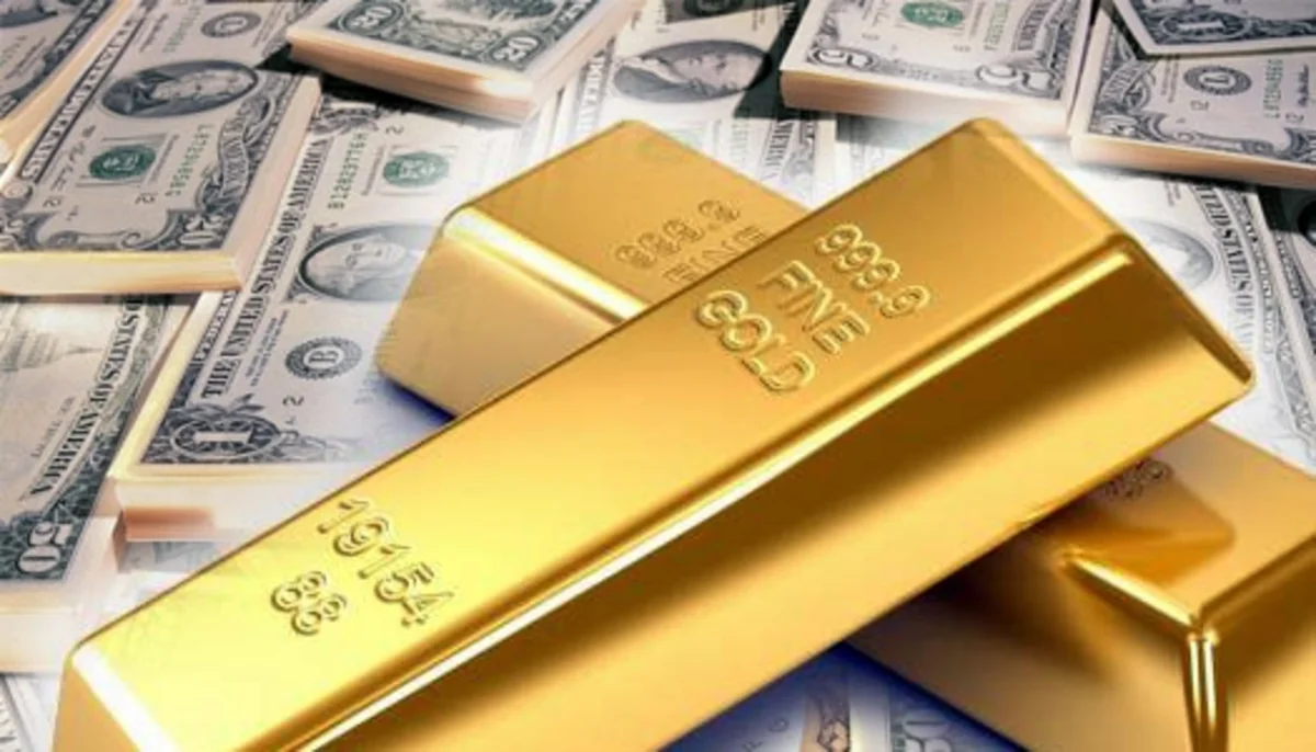 Analitiklər: ​Dollar və qızılın birgə bahalaşması böhranın əlamətidir