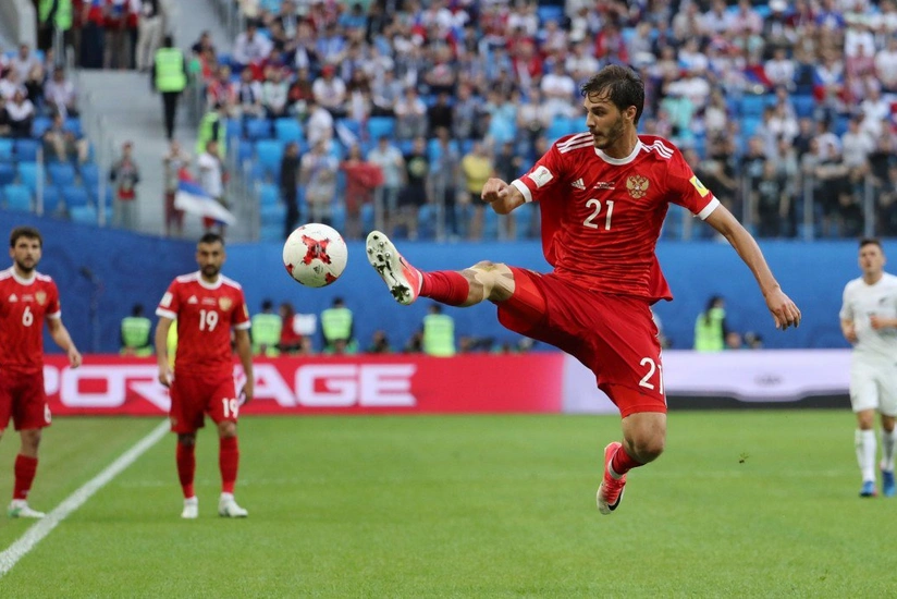 Rusiya millisinin 3 futbolçusunda koronavirus şübhəsi