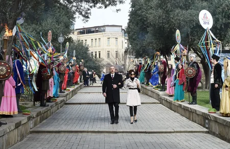 Prezident İlham Əliyev Novruz bayramı münasibətilə ümumxalq şənliyində iştirak edib - YENİLƏNİB