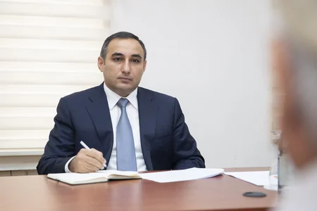 Kənd təsərrüfatı nazirinin müavini Bərdədə vətəndaşları qəbul edib