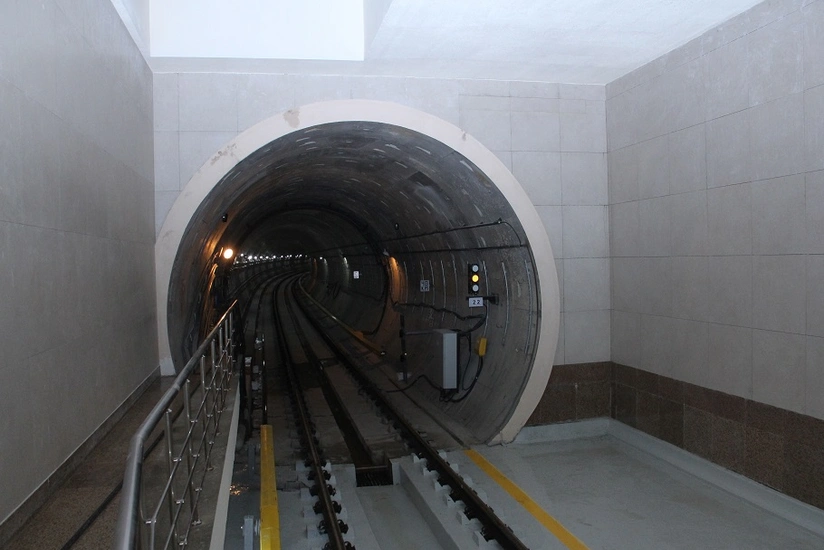 Bakı metrosu tarixində ilk dəfə dəmir-beton bloklu tunel yolu qurulub