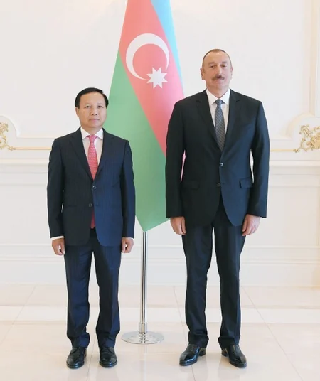Prezident İlham Əliyev üç ölkənin yeni səfirinin etimadnaməsini qəbul edib - YENİLƏNİB-2