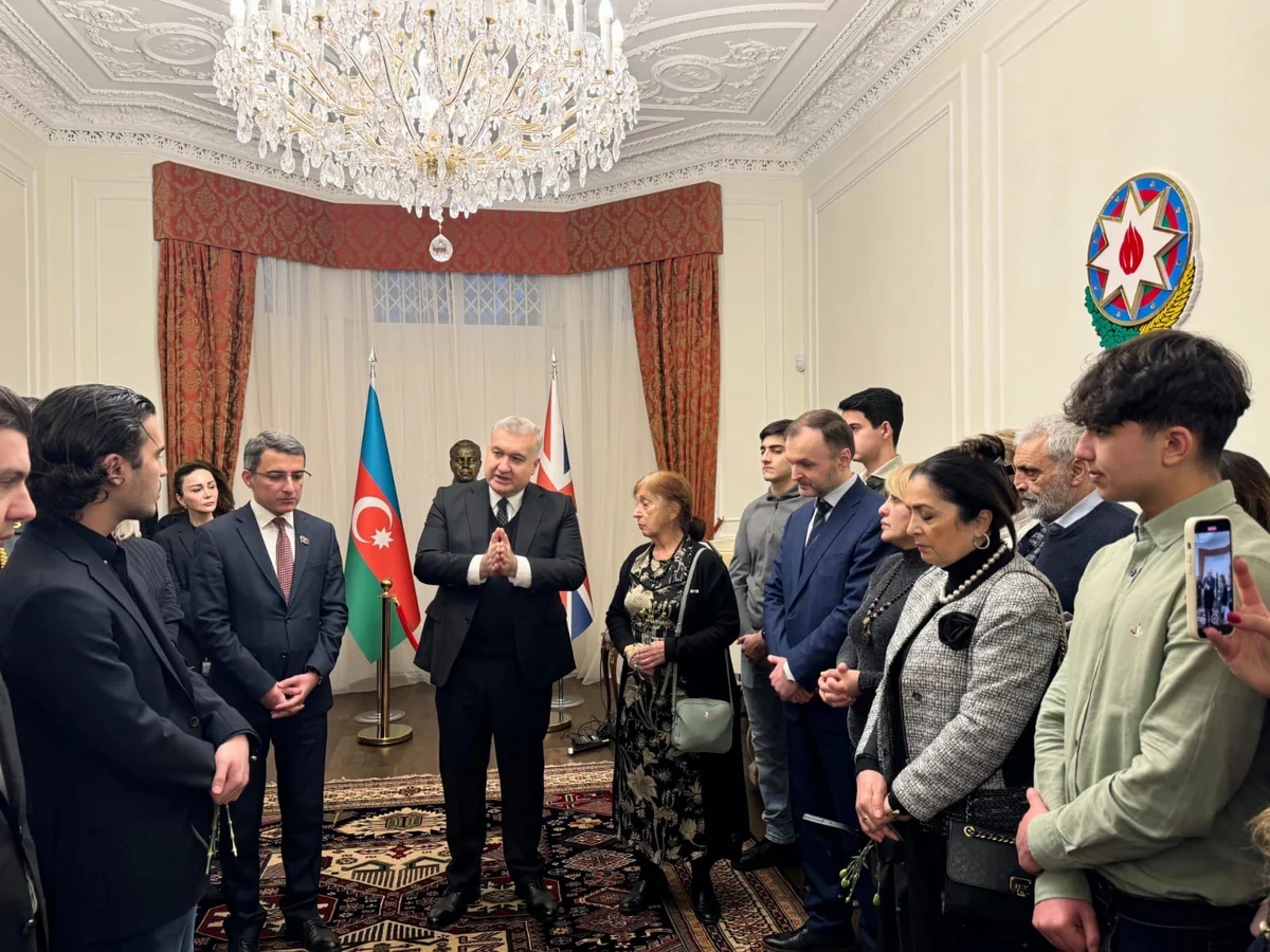 Londonda Qara Yanvar şəhidlərini anıblar