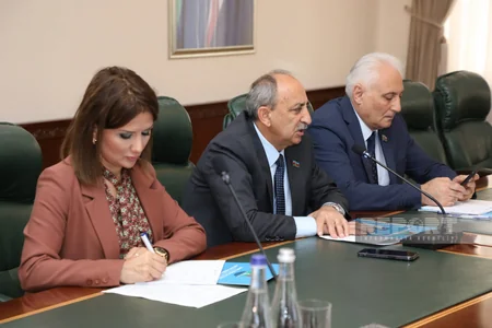 Pakistanın Azərbaycandakı səfiri Qərbi Azərbaycan İcmasını ziyarət edib