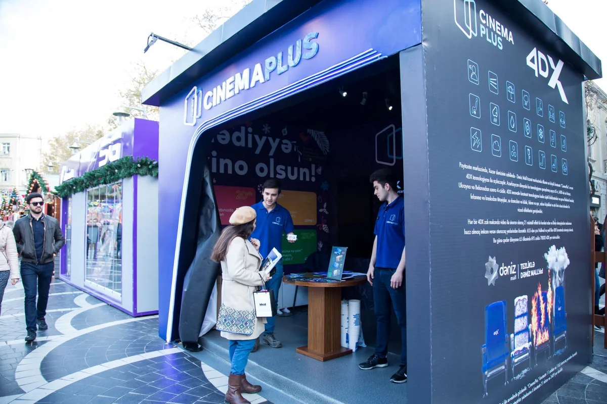 CinemaPlus “Soyuq əllər, isti ürək” Yeni il yarmarkasında iştirak edir