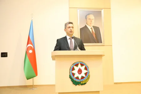 Səhiyyə naziri institutun yeni rektorunu kollektivə təqdim edib