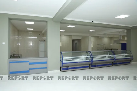 Bakıda sökülərək yenidən tikilən məktəbin açılışı olub