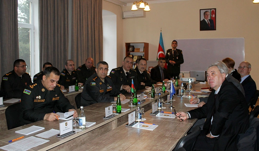 NATO-nun nümayəndə heyəti Bakıda görüşlər keçirir