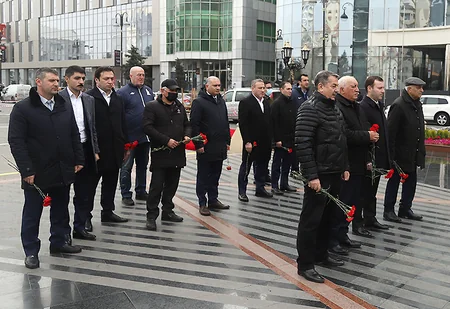 Gianni de Biasi visits memorial to Khojaly genocide victims