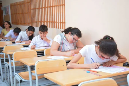 Liseylərin V və VII siniflərinə qəbul üzrə müsabiqə keçirilib