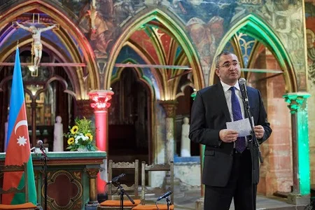 Strasburqda İmadəddin Nəsiminin 650 illiyi münasibətilə muğam konserti keçirilib