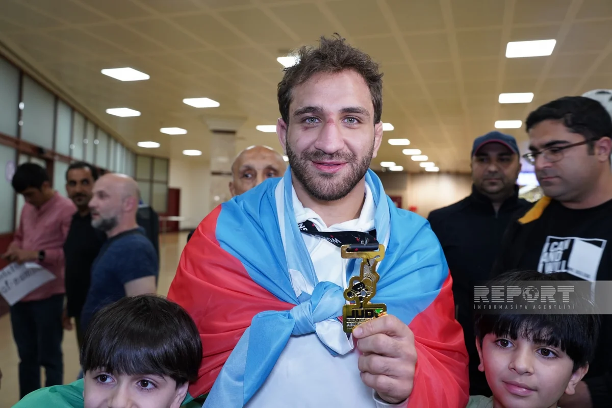 Dünya çempionu Hidayət Heydərov vətənə qayıdıb