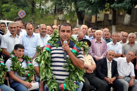 Lerikdə aprel döyüşlərində iştirak edənlərin bir qrupu ilə görüş keçirilib